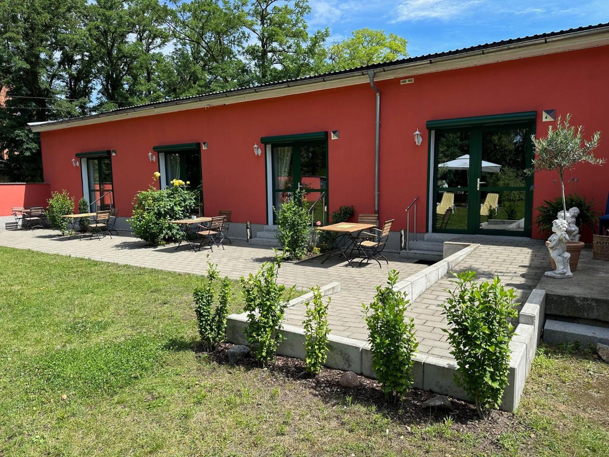 Bed & Breakfast Am Waldguertel Forst  Luaran gambar