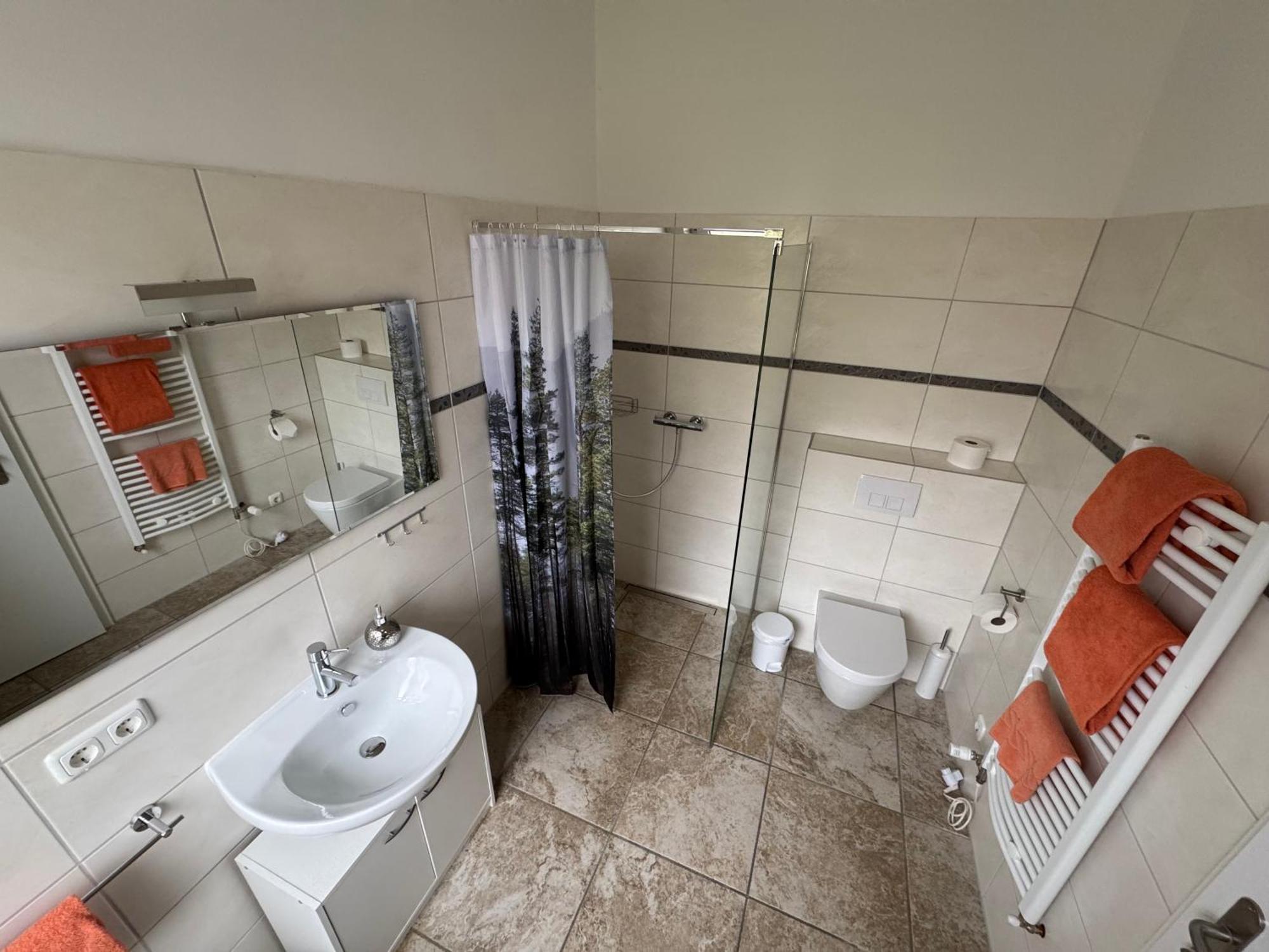 Bed & Breakfast Am Waldguertel Forst  Luaran gambar