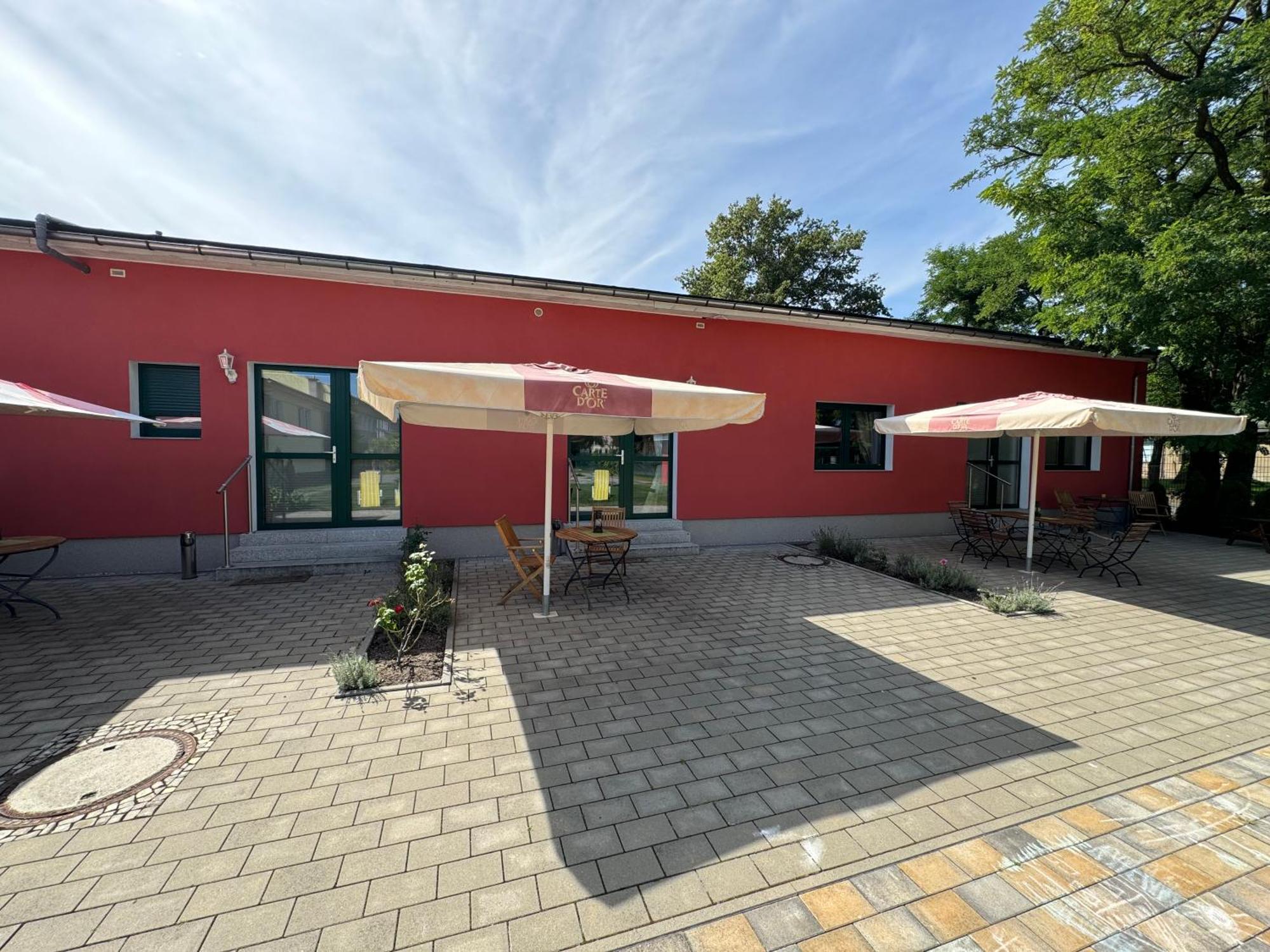 Bed & Breakfast Am Waldguertel Forst  Luaran gambar